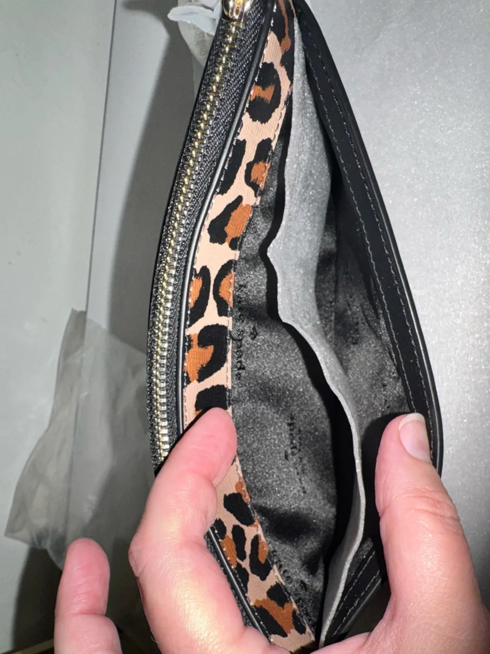 Kate Spade Lucy LZip Leopard Print Wristlet in Brown and Black - NWT